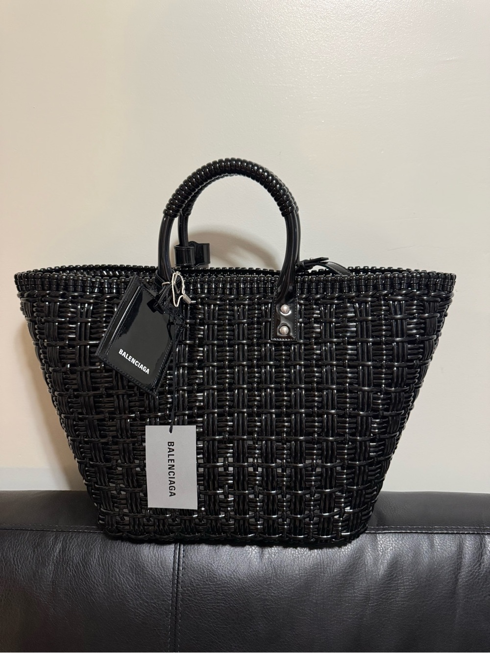 Balenciaga Black Woven Tote with Logo Charm - Picture 4 of 6